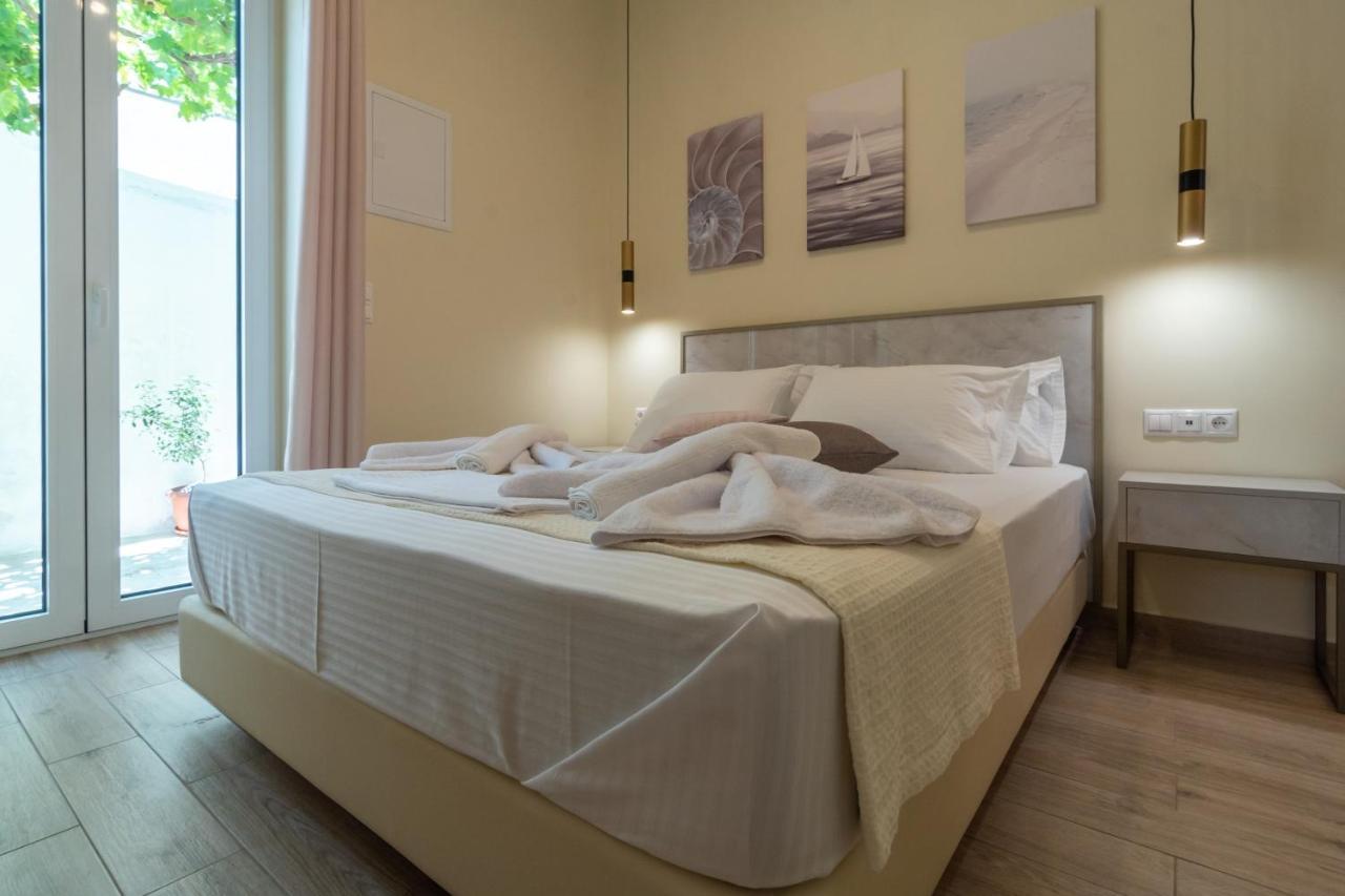 Gemma Apartments Palaiochora Ngoại thất bức ảnh